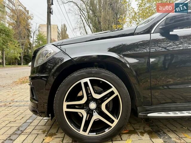 Черный Мерседес ГЛ-класс, объемом двигателя 3 л и пробегом 250 тыс. км за 25900 $, фото 82 на Automoto.ua