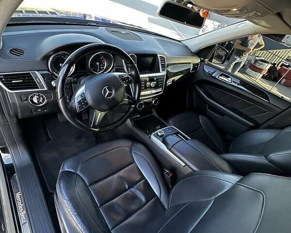 Чорний Мерседес ГЛ-Клас, об'ємом двигуна 2.99 л та пробігом 180 тис. км за 27500 $, фото 19 на Automoto.ua