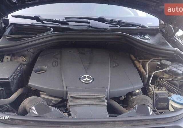 Черный Мерседес ГЛ-класс, объемом двигателя 2.99 л и пробегом 130 тыс. км за 30000 $, фото 13 на Automoto.ua