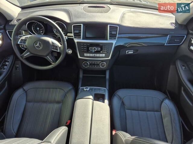 Черный Мерседес ГЛ-класс, объемом двигателя 2.99 л и пробегом 240 тыс. км за 27400 $, фото 9 на Automoto.ua