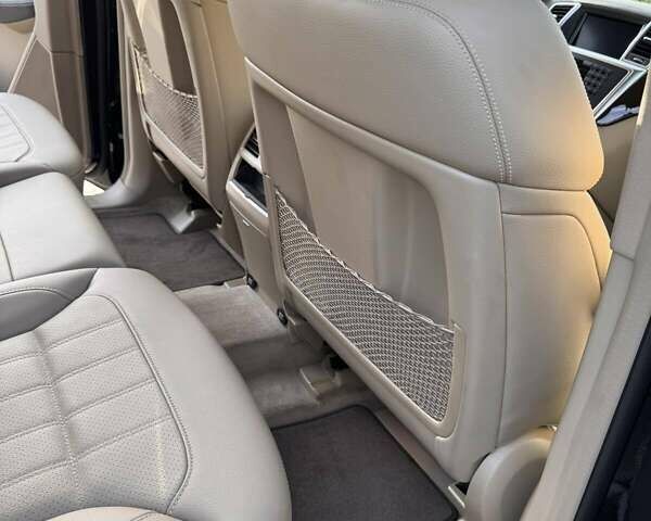 Черный Мерседес ГЛ-класс, объемом двигателя 3 л и пробегом 125 тыс. км за 34000 $, фото 24 на Automoto.ua