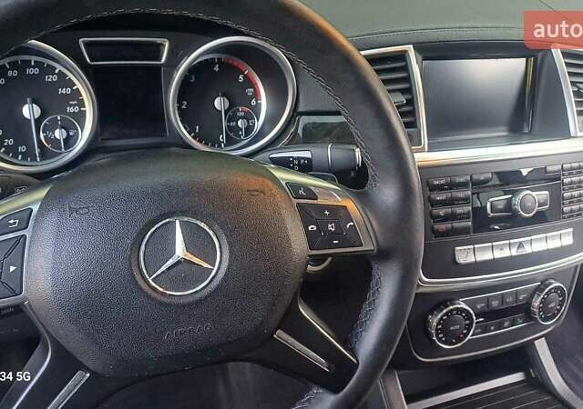 Черный Мерседес ГЛ-класс, объемом двигателя 2.99 л и пробегом 130 тыс. км за 30000 $, фото 22 на Automoto.ua