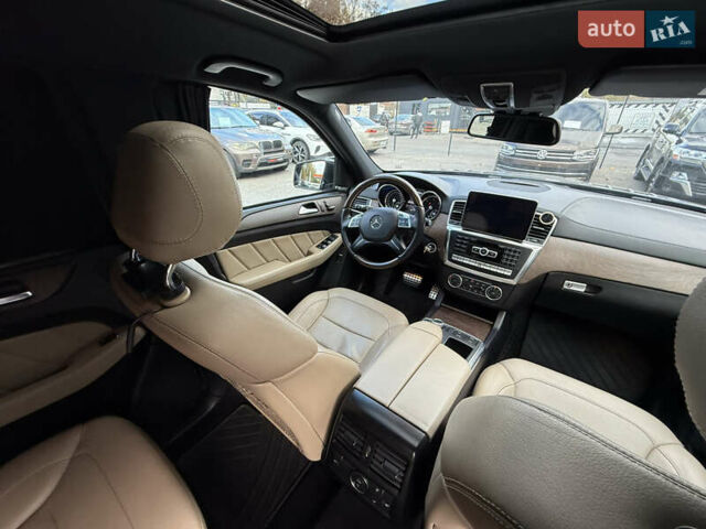 Черный Мерседес ГЛ-класс, объемом двигателя 3 л и пробегом 271 тыс. км за 35000 $, фото 26 на Automoto.ua