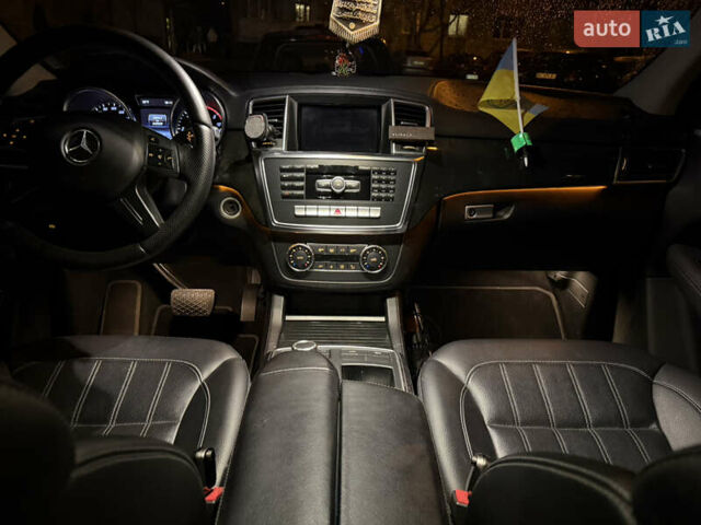 Чорний Мерседес ГЛ-Клас, об'ємом двигуна 2.99 л та пробігом 350 тис. км за 25000 $, фото 5 на Automoto.ua