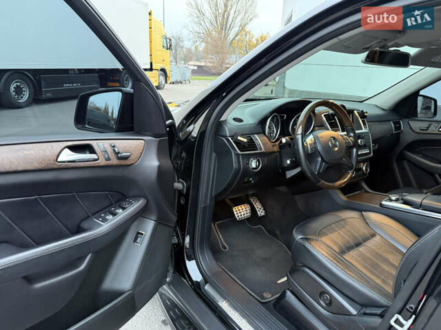 Черный Мерседес ГЛ-класс, объемом двигателя 3 л и пробегом 184 тыс. км за 33000 $, фото 12 на Automoto.ua