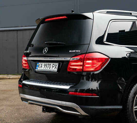 Черный Мерседес ГЛ-класс, объемом двигателя 2.99 л и пробегом 176 тыс. км за 35000 $, фото 3 на Automoto.ua