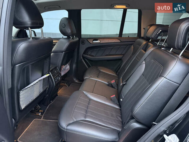 Черный Мерседес ГЛ-класс, объемом двигателя 3 л и пробегом 184 тыс. км за 33000 $, фото 13 на Automoto.ua