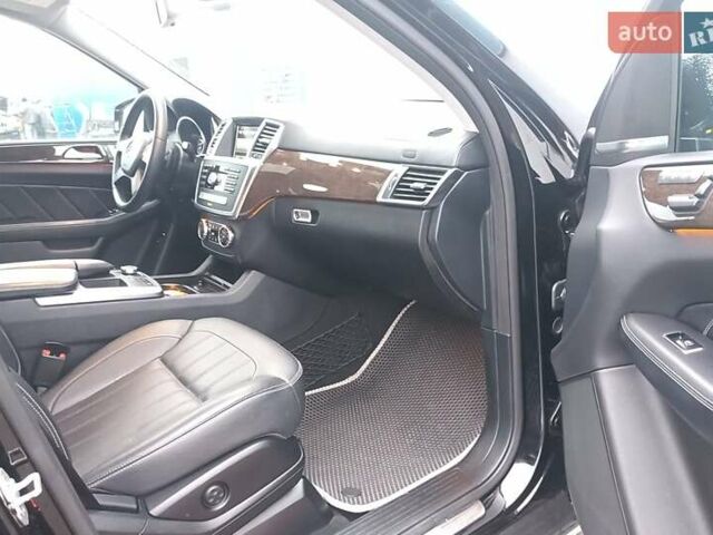 Чорний Мерседес ГЛ-Клас, об'ємом двигуна 3 л та пробігом 239 тис. км за 29800 $, фото 18 на Automoto.ua