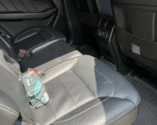 Черный Мерседес ГЛ-класс, объемом двигателя 3 л и пробегом 151 тыс. км за 37800 $, фото 7 на Automoto.ua