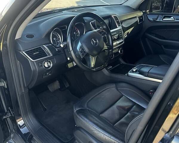 Чорний Мерседес ГЛ-Клас, об'ємом двигуна 2.99 л та пробігом 180 тис. км за 27500 $, фото 15 на Automoto.ua