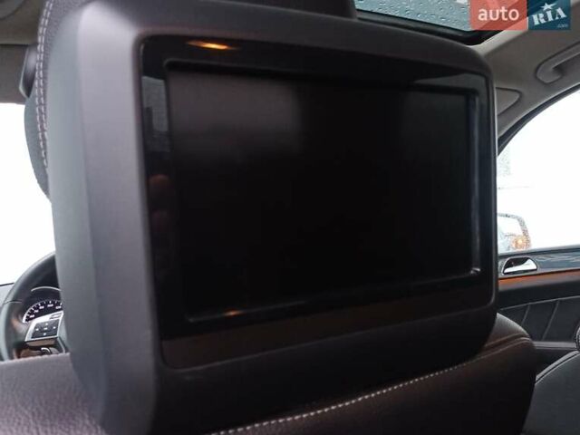 Чорний Мерседес ГЛ-Клас, об'ємом двигуна 3 л та пробігом 239 тис. км за 29800 $, фото 19 на Automoto.ua