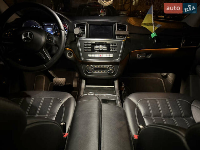 Чорний Мерседес ГЛ-Клас, об'ємом двигуна 2.99 л та пробігом 350 тис. км за 25000 $, фото 9 на Automoto.ua