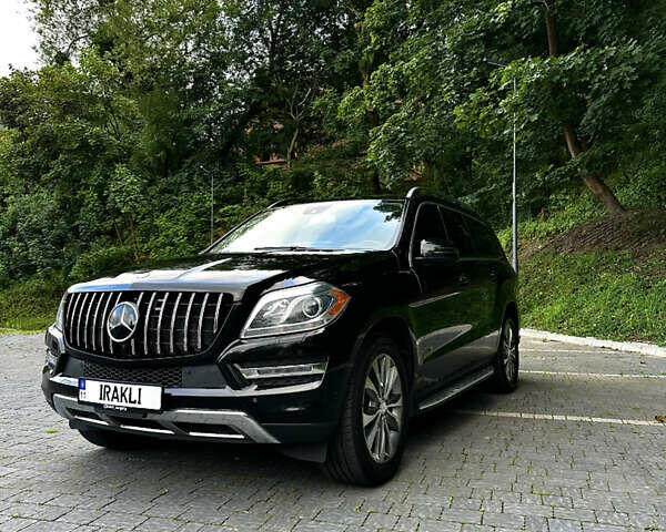 Черный Мерседес ГЛ-класс, объемом двигателя 3 л и пробегом 262 тыс. км за 30000 $, фото 2 на Automoto.ua