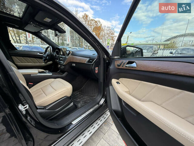 Черный Мерседес ГЛ-класс, объемом двигателя 3 л и пробегом 271 тыс. км за 35000 $, фото 30 на Automoto.ua