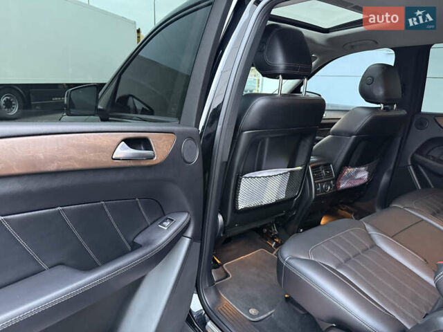 Черный Мерседес ГЛ-класс, объемом двигателя 3 л и пробегом 184 тыс. км за 33000 $, фото 14 на Automoto.ua