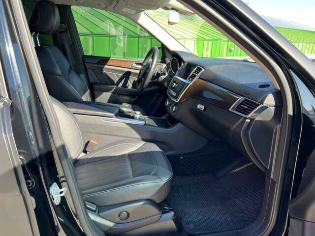 Чорний Мерседес ГЛ-Клас, об'ємом двигуна 3 л та пробігом 305 тис. км за 23000 $, фото 6 на Automoto.ua