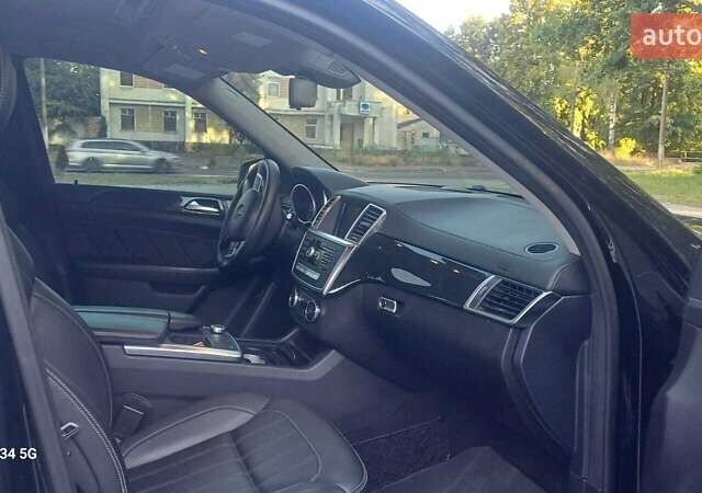 Черный Мерседес ГЛ-класс, объемом двигателя 2.99 л и пробегом 130 тыс. км за 30000 $, фото 2 на Automoto.ua