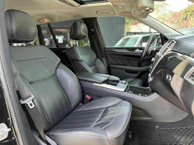 Черный Мерседес ГЛ-класс, объемом двигателя 3 л и пробегом 128 тыс. км за 32500 $, фото 14 на Automoto.ua