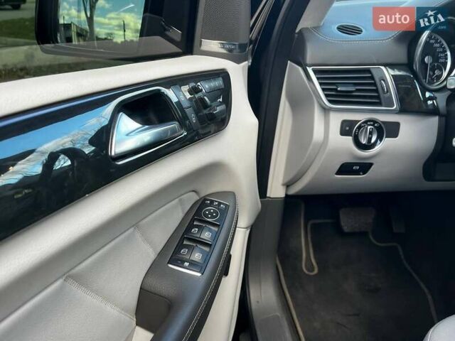 Черный Мерседес ГЛ-класс, объемом двигателя 3 л и пробегом 251 тыс. км за 31000 $, фото 20 на Automoto.ua