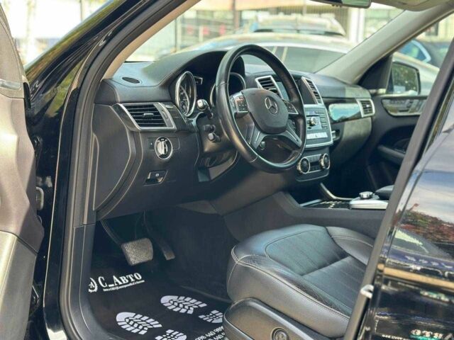 Черный Мерседес ГЛ-класс, объемом двигателя 3 л и пробегом 128 тыс. км за 32500 $, фото 7 на Automoto.ua