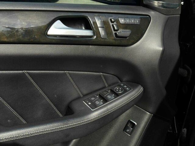 Черный Мерседес ГЛ-класс, объемом двигателя 3 л и пробегом 128 тыс. км за 32500 $, фото 6 на Automoto.ua