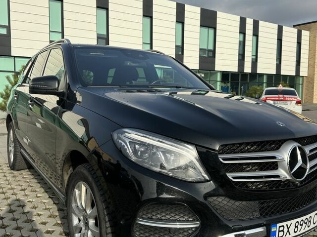 Черный Мерседес ГЛ-класс, объемом двигателя 2.1 л и пробегом 226 тыс. км за 31000 $, фото 1 на Automoto.ua