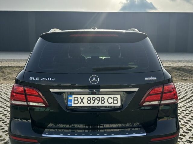 Черный Мерседес ГЛ-класс, объемом двигателя 2.1 л и пробегом 226 тыс. км за 31000 $, фото 3 на Automoto.ua