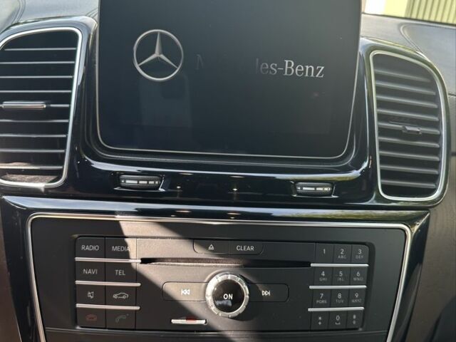 Черный Мерседес ГЛ-класс, объемом двигателя 3 л и пробегом 250 тыс. км за 41900 $, фото 18 на Automoto.ua