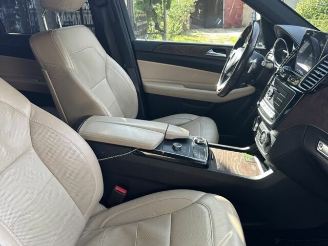 Черный Мерседес ГЛ-класс, объемом двигателя 3 л и пробегом 250 тыс. км за 41900 $, фото 13 на Automoto.ua