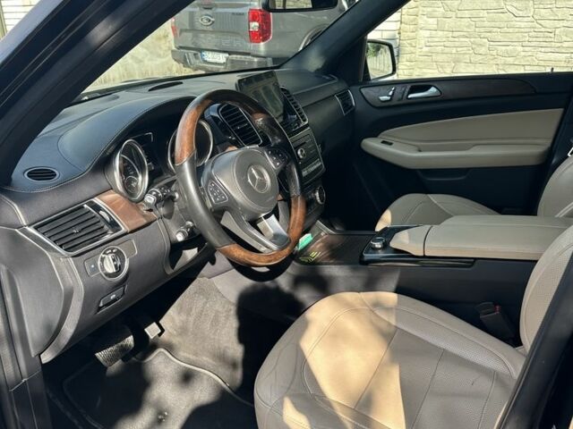 Черный Мерседес ГЛ-класс, объемом двигателя 3 л и пробегом 250 тыс. км за 41900 $, фото 6 на Automoto.ua