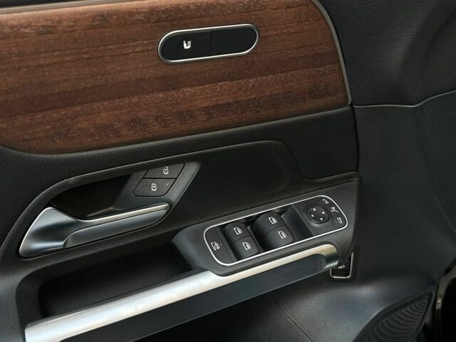 Черный Мерседес ГЛ-класс, объемом двигателя 2 л и пробегом 30 тыс. км за 33000 $, фото 8 на Automoto.ua