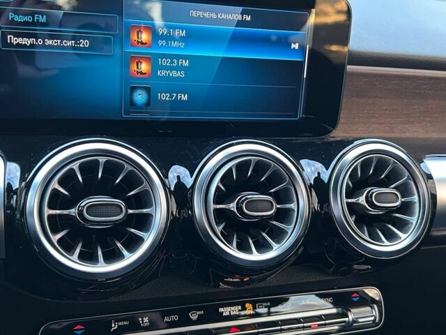 Черный Мерседес ГЛ-класс, объемом двигателя 2 л и пробегом 30 тыс. км за 33000 $, фото 12 на Automoto.ua