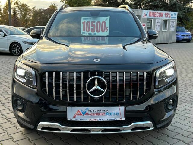 Черный Мерседес ГЛ-класс, объемом двигателя 2 л и пробегом 30 тыс. км за 33000 $, фото 1 на Automoto.ua