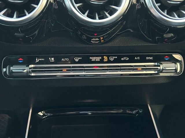 Черный Мерседес ГЛ-класс, объемом двигателя 2 л и пробегом 30 тыс. км за 33000 $, фото 13 на Automoto.ua