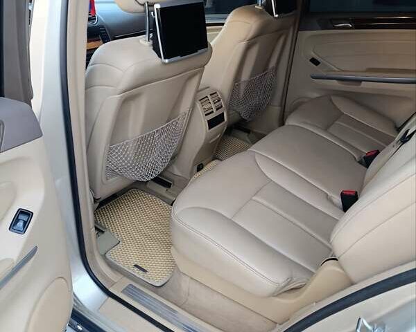 Коричневый Мерседес ГЛ-класс, объемом двигателя 2.99 л и пробегом 280 тыс. км за 19800 $, фото 4 на Automoto.ua