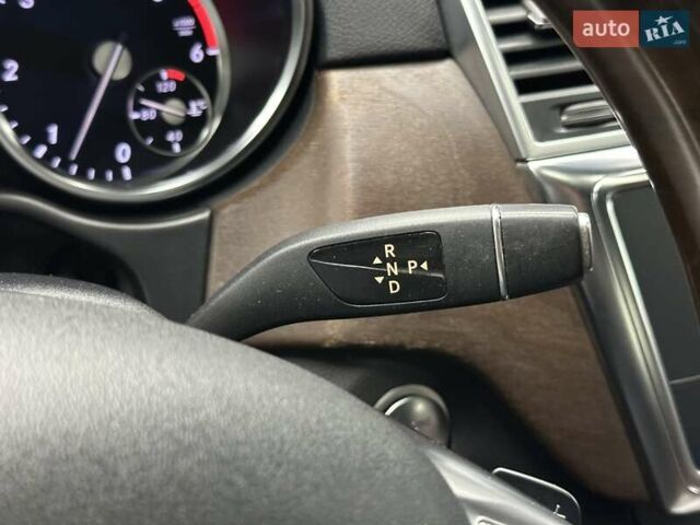 Мерседес ГЛ-Клас 2013 у Харкові на Automoto.ua Коричневий Мерседес ГЛ-Клас, об'ємом двигуна 3 л та пробігом 192 тис. км за 25600 $, фото 44 на Automoto.ua