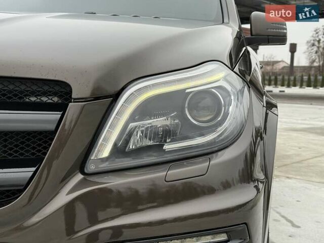 Коричневий Мерседес ГЛ-Клас, об'ємом двигуна 4.66 л та пробігом 210 тис. км за 25500 $, фото 36 на Automoto.ua