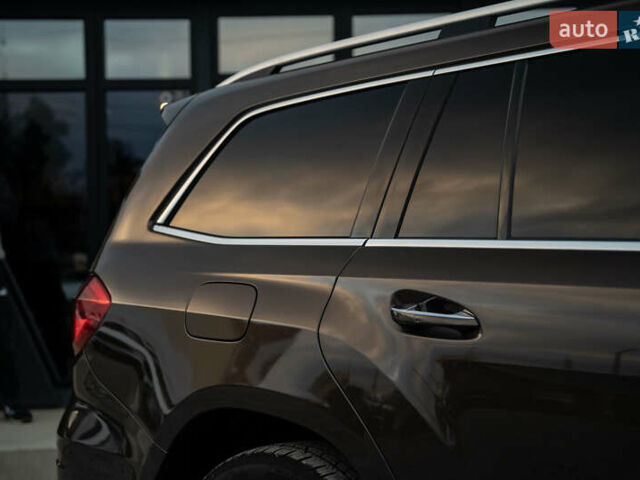 Коричневый Мерседес ГЛ-класс, объемом двигателя 3 л и пробегом 196 тыс. км за 28800 $, фото 7 на Automoto.ua