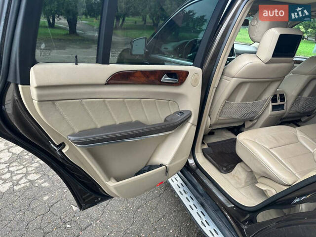 Коричневый Мерседес ГЛ-класс, объемом двигателя 2.99 л и пробегом 280 тыс. км за 21000 $, фото 45 на Automoto.ua