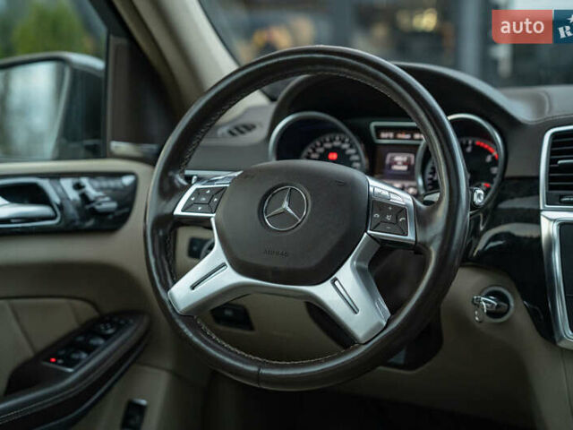 Коричневый Мерседес ГЛ-класс, объемом двигателя 3 л и пробегом 196 тыс. км за 28800 $, фото 23 на Automoto.ua