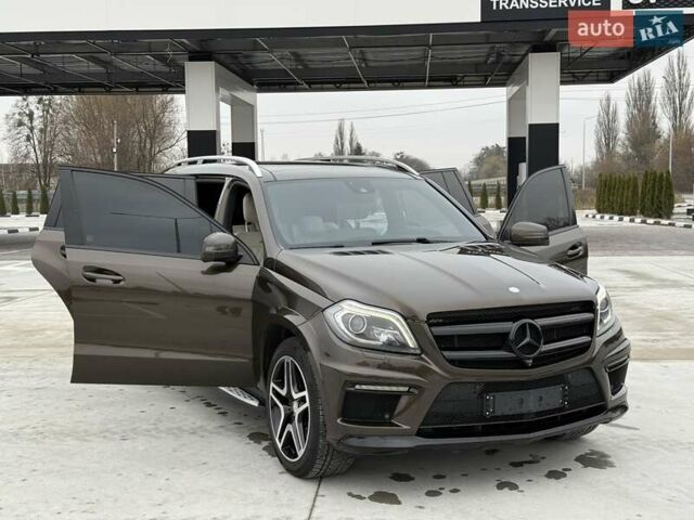 Коричневий Мерседес ГЛ-Клас, об'ємом двигуна 4.66 л та пробігом 210 тис. км за 25500 $, фото 3 на Automoto.ua