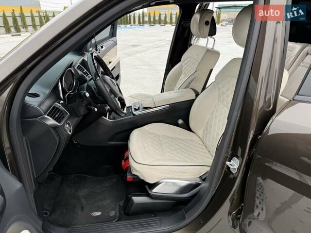 Коричневий Мерседес ГЛ-Клас, об'ємом двигуна 4.66 л та пробігом 210 тис. км за 25500 $, фото 23 на Automoto.ua