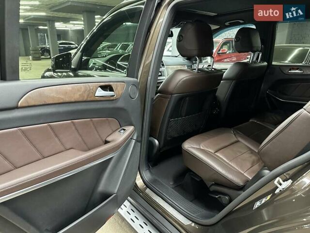 Мерседес ГЛ-Клас 2013 у Харкові на Automoto.ua Коричневий Мерседес ГЛ-Клас, об'ємом двигуна 3 л та пробігом 192 тис. км за 25600 $, фото 25 на Automoto.ua