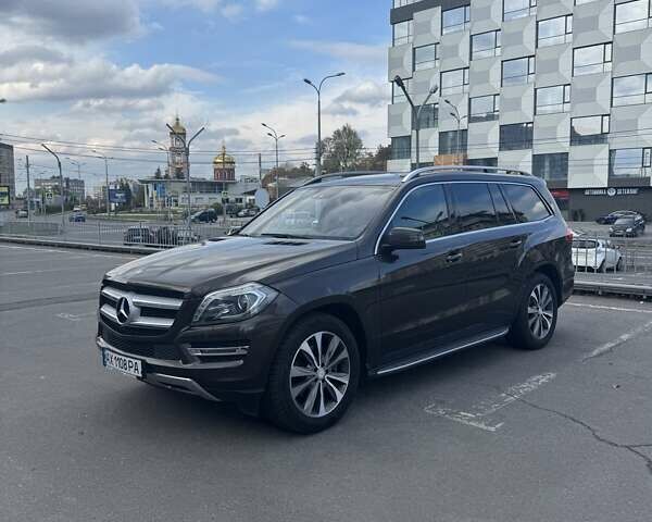 Мерседес ГЛ-Клас 2013 у Харкові на Automoto.ua Коричневий Мерседес ГЛ-Клас, об'ємом двигуна 3 л та пробігом 218 тис. км за 26000 $, фото 1 на Automoto.ua