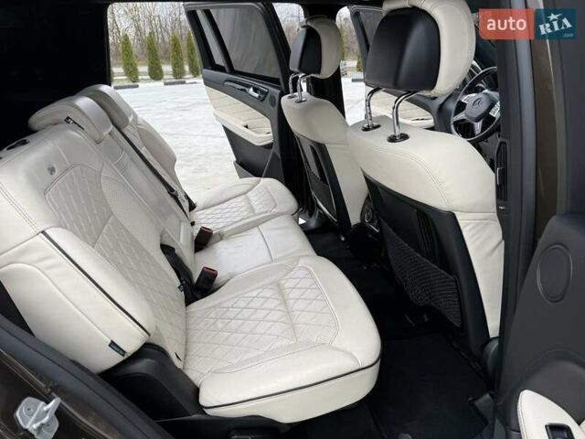 Коричневий Мерседес ГЛ-Клас, об'ємом двигуна 4.66 л та пробігом 210 тис. км за 25500 $, фото 10 на Automoto.ua