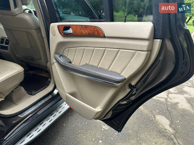 Коричневый Мерседес ГЛ-класс, объемом двигателя 2.99 л и пробегом 280 тыс. км за 21000 $, фото 38 на Automoto.ua