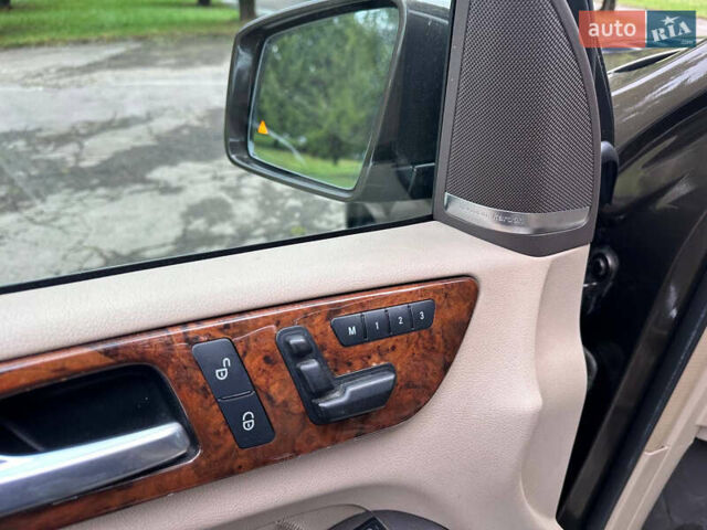 Коричневый Мерседес ГЛ-класс, объемом двигателя 2.99 л и пробегом 280 тыс. км за 21000 $, фото 23 на Automoto.ua
