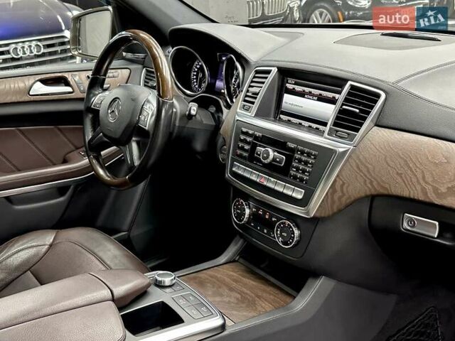 Мерседес ГЛ-Клас 2013 у Харкові на Automoto.ua Коричневий Мерседес ГЛ-Клас, об'ємом двигуна 3 л та пробігом 192 тис. км за 25600 $, фото 39 на Automoto.ua