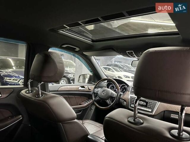 Мерседес ГЛ-Клас 2013 у Харкові на Automoto.ua Коричневий Мерседес ГЛ-Клас, об'ємом двигуна 3 л та пробігом 192 тис. км за 25600 $, фото 32 на Automoto.ua