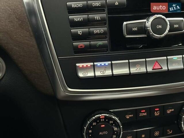 Мерседес ГЛ-Клас 2013 у Харкові на Automoto.ua Коричневий Мерседес ГЛ-Клас, об'ємом двигуна 3 л та пробігом 192 тис. км за 25600 $, фото 19 на Automoto.ua